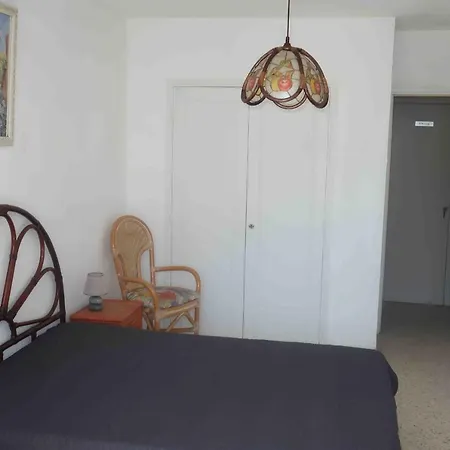 Flat 51 M With Balcony-Beach Proximity * 昂蒂布